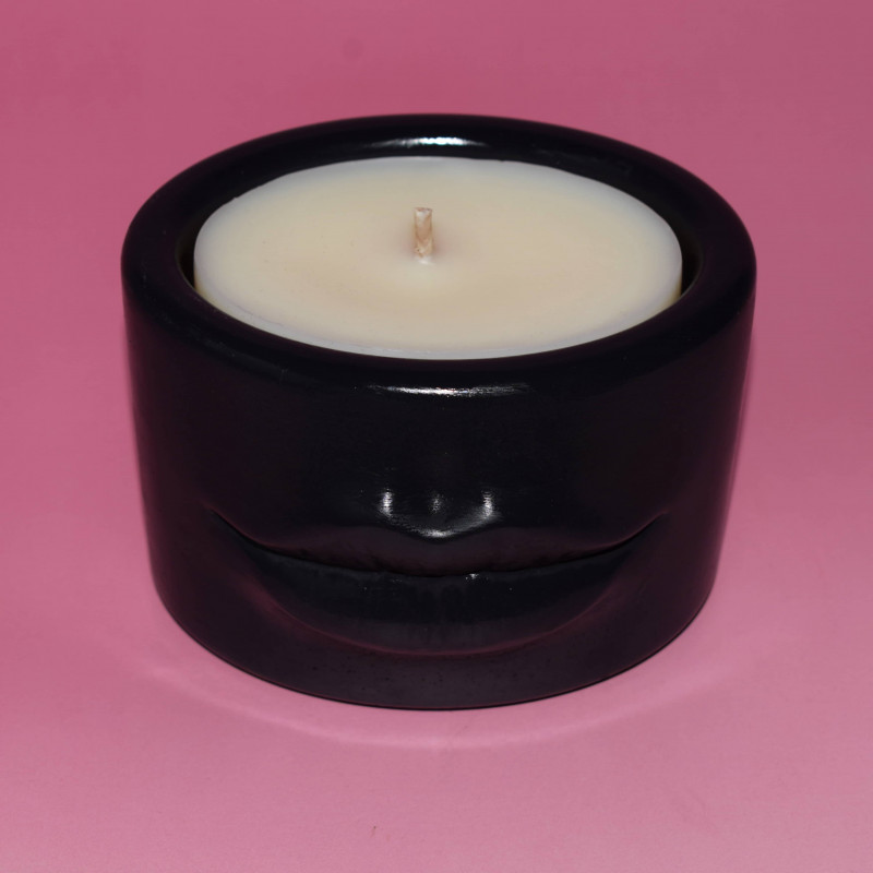 Lips in Schwarz – Designkerze mit Refill-System von STMMHAUS