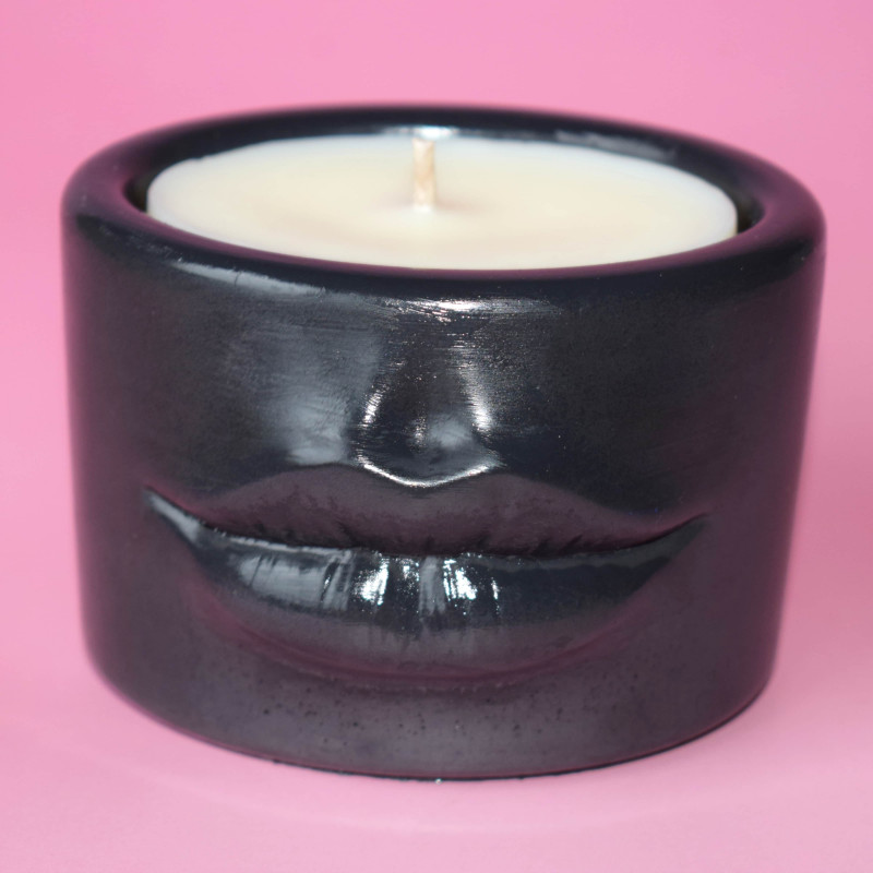 Lips in Schwarz – Designkerze mit Refill-System von STMMHAUS