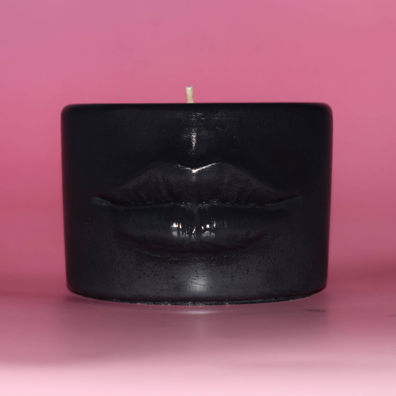 Lips in Schwarz – Designkerze mit Refill-System von STMMHAUS
