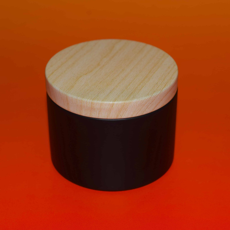 Duftkerze Formstill – Berry Violett in Metall-Dose