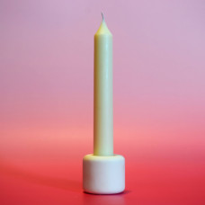 Olivenwachskerze mit Keraflot-Ständer – 16 cm