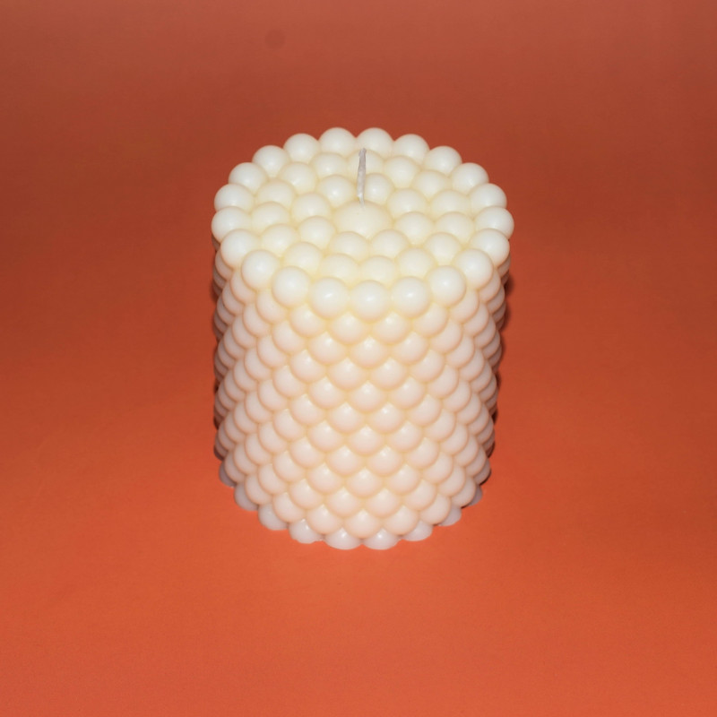 Perlenkerze aus Olivenwachs – handgemacht & natürlich